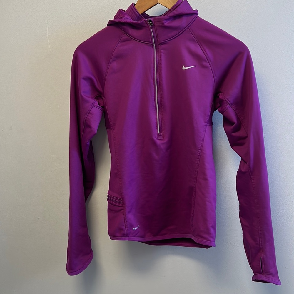 Nike women’s Fitted Hoodie